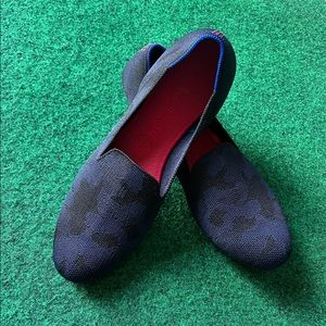 Rothy’s navy blue midnight camo loafers 10.5